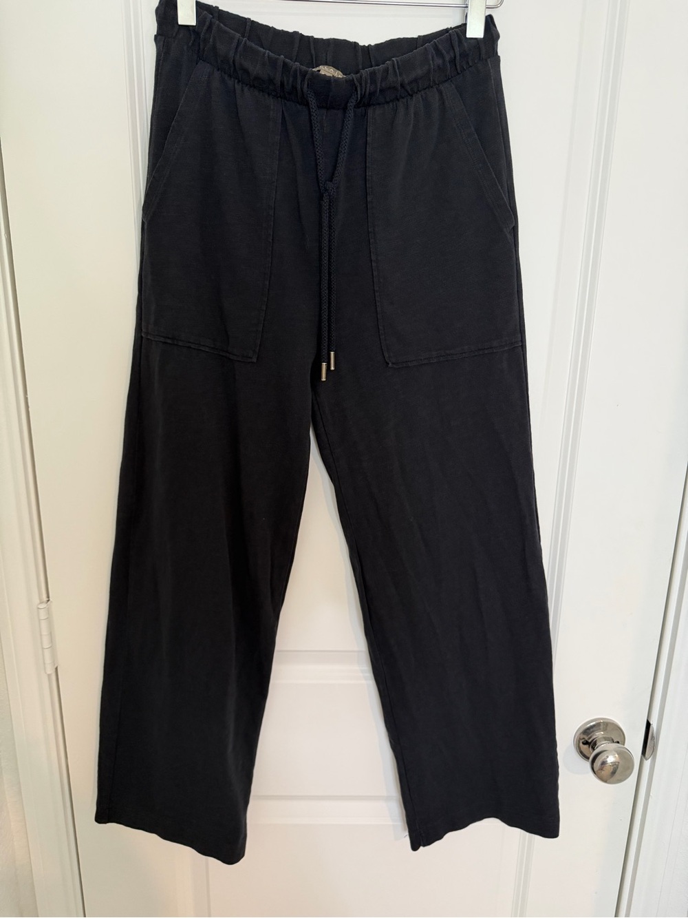 Lilla P Black Wide-Leg Drawstring Sweatpants